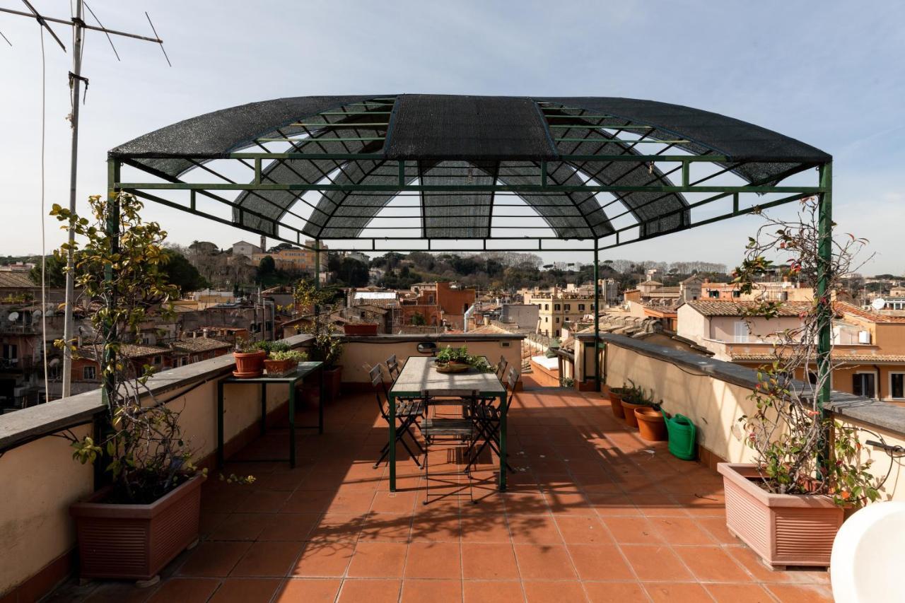 Amazing Penthouse With Terrace And Rooftop In Trastevere Roma Exterior foto